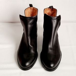 Elegant Black Leather Ankle Boots